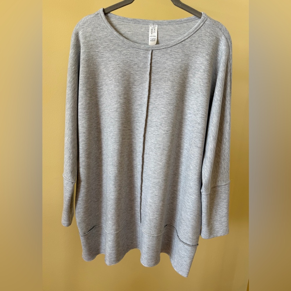 SPANX Light Gray Women's Crew Neck Tunic Shirt